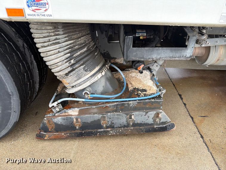 image for item NF9537 2020 Freightliner Business Class M2 street sweeper truck