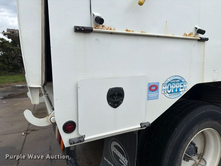 image for item NF9537 2020 Freightliner Business Class M2 street sweeper truck
