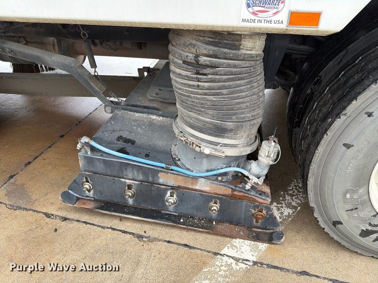 image for item NF9537 2020 Freightliner Business Class M2 street sweeper truck