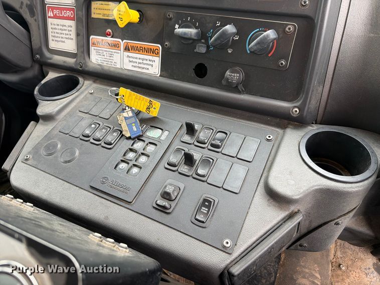 image for item NF9537 2020 Freightliner Business Class M2 street sweeper truck