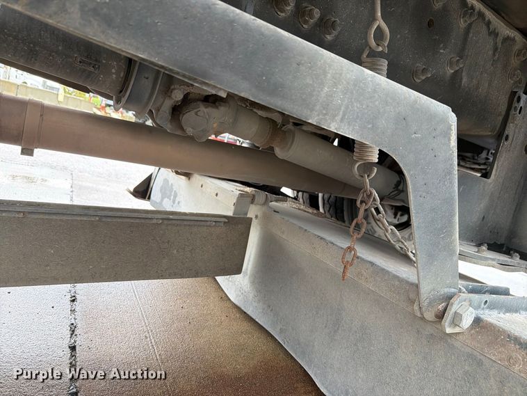 image for item NF9537 2020 Freightliner Business Class M2 street sweeper truck