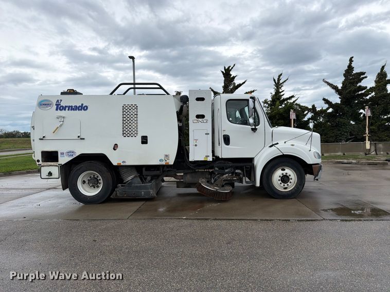 image for item NF9540 2020 Freightliner Business Class M2 street sweeper truck