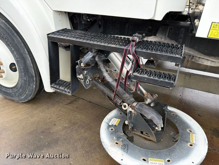 image for item NF9540 2020 Freightliner Business Class M2 street sweeper truck