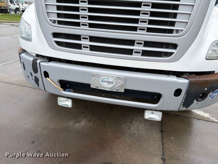 image for item NF9540 2020 Freightliner Business Class M2 street sweeper truck