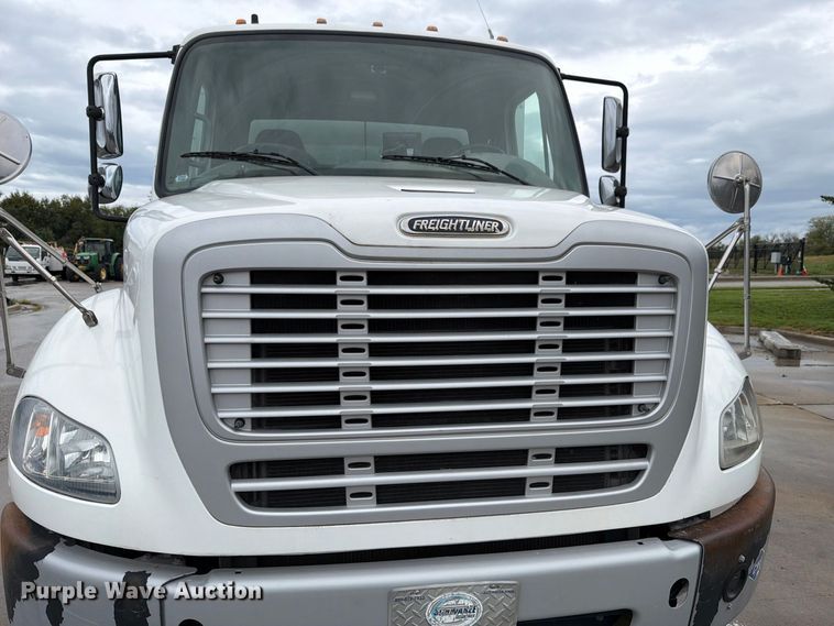 image for item NF9540 2020 Freightliner Business Class M2 street sweeper truck