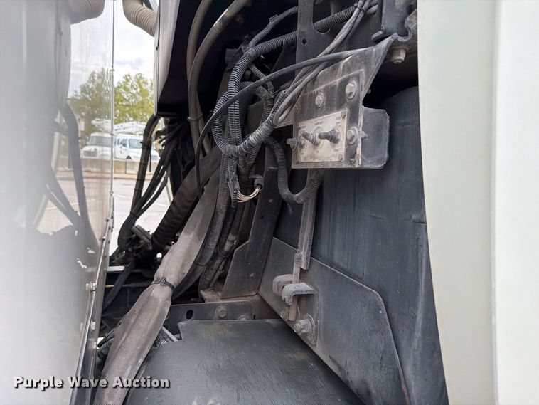 image for item NF9540 2020 Freightliner Business Class M2 street sweeper truck