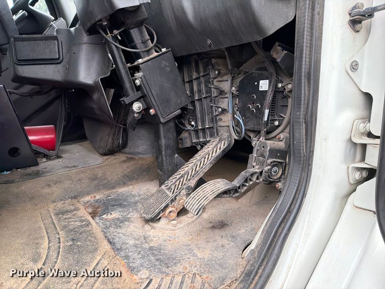 image for item NF9540 2020 Freightliner Business Class M2 street sweeper truck