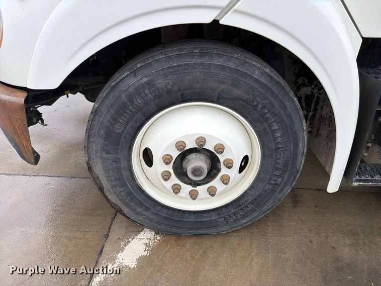 image for item NF9540 2020 Freightliner Business Class M2 street sweeper truck