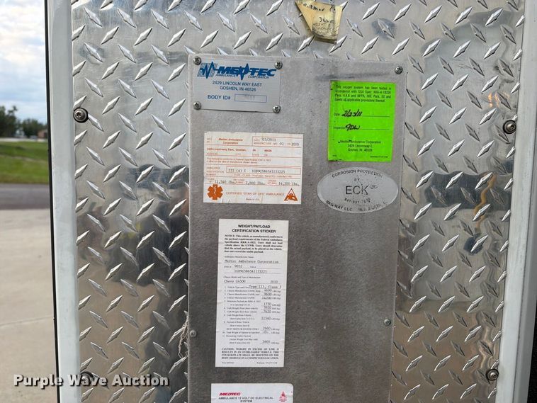 image for item OE9722 2010 Chevrolet Express 4500 ambulance