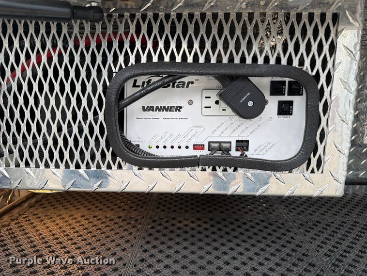 image for item OE9722 2010 Chevrolet Express 4500 ambulance