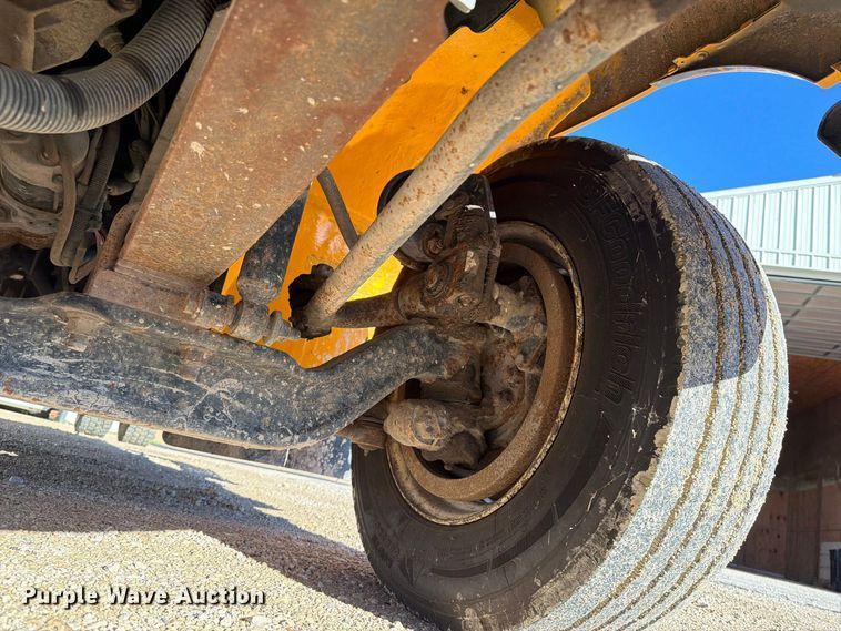 image for item OE9744 2007 International DuraStar 4300 flatbed truck
