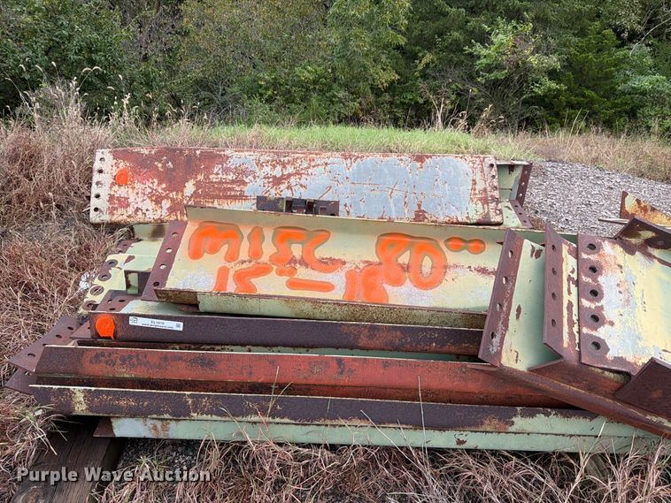 image for item EL1010 Approximately 17 steel beams
