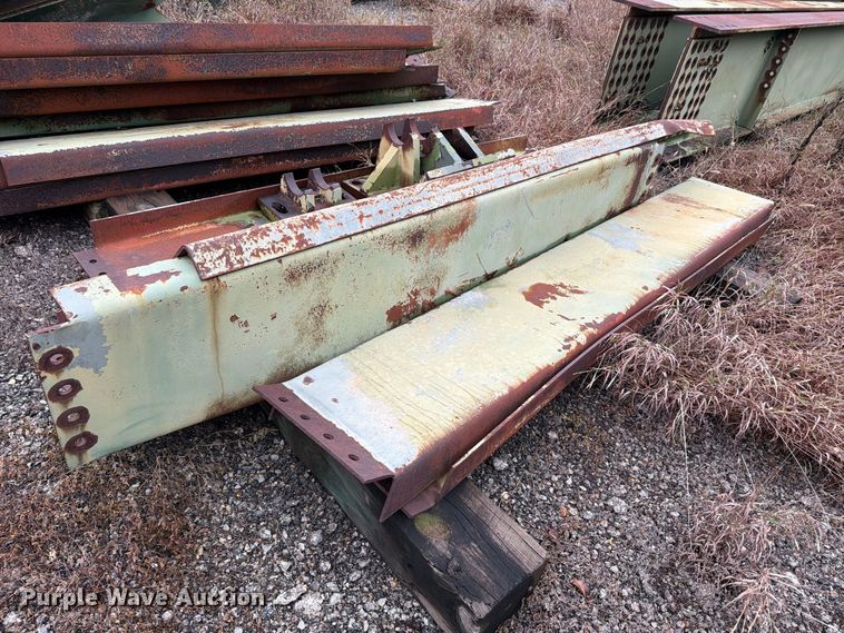 image for item EL1010 Approximately 17 steel beams