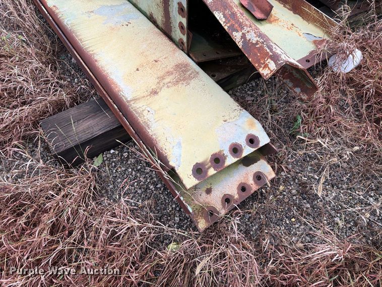 image for item EL1010 Approximately 17 steel beams