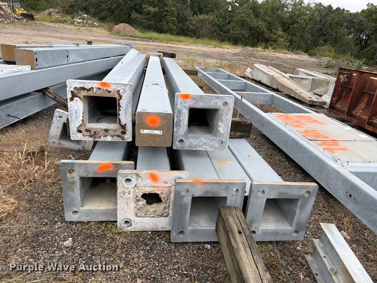 image for item EL1013 (9) steel posts