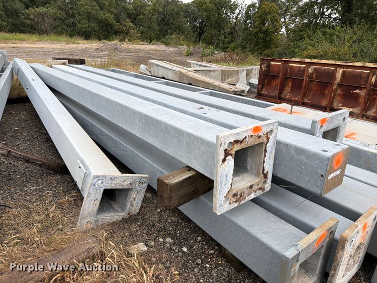 image for item EL1013 (9) steel posts
