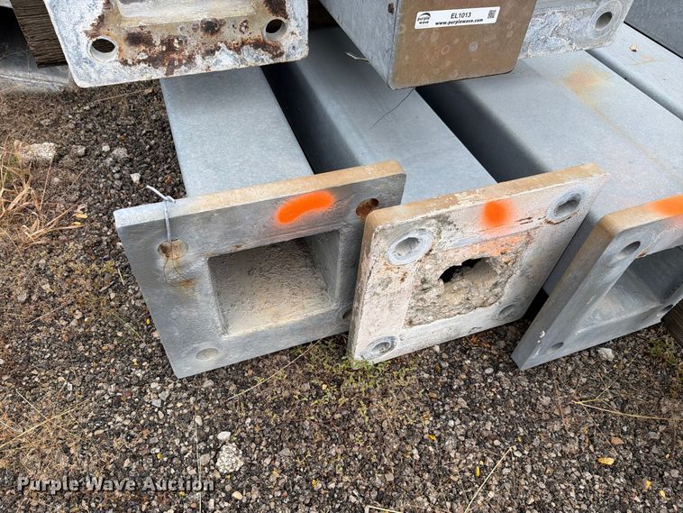 image for item EL1013 (9) steel posts