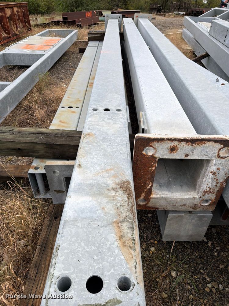 image for item EL1013 (9) steel posts