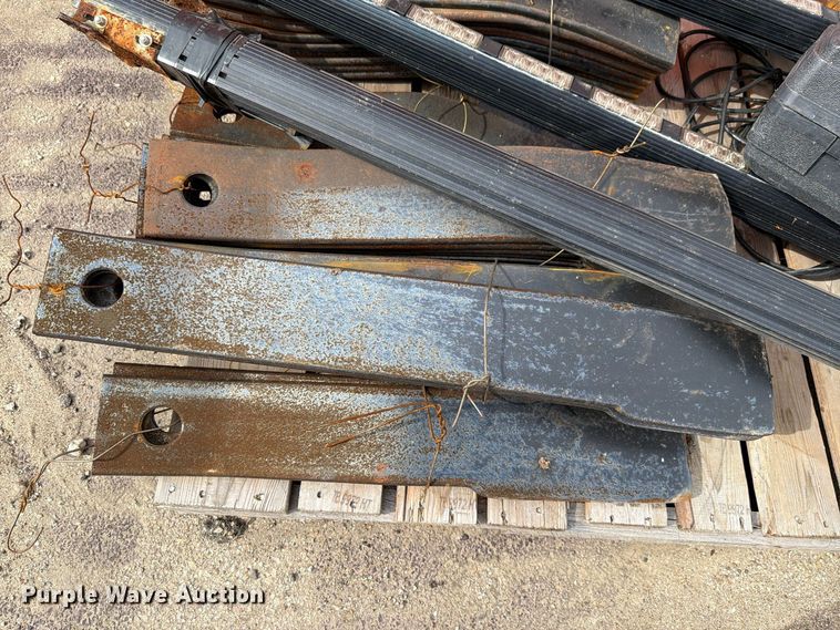 image for item EL1035 Tools