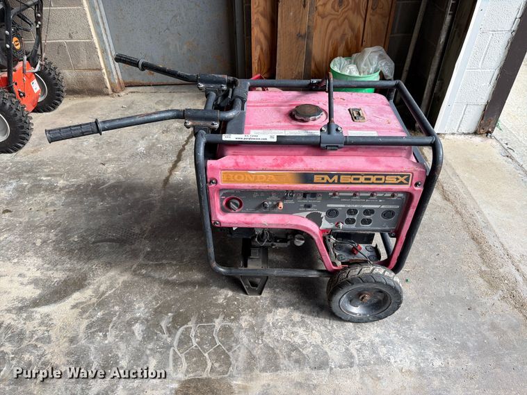 image for item EL1040 Honda EM5000SX generator