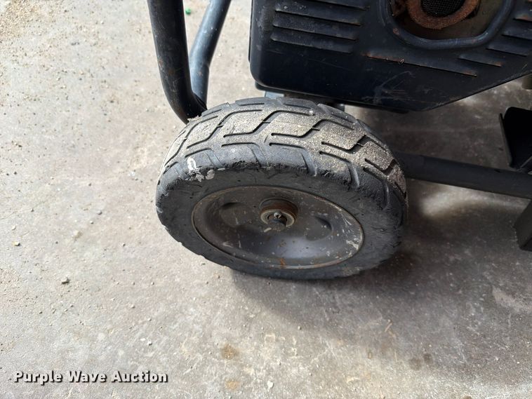 image for item EL1040 Honda EM5000SX generator