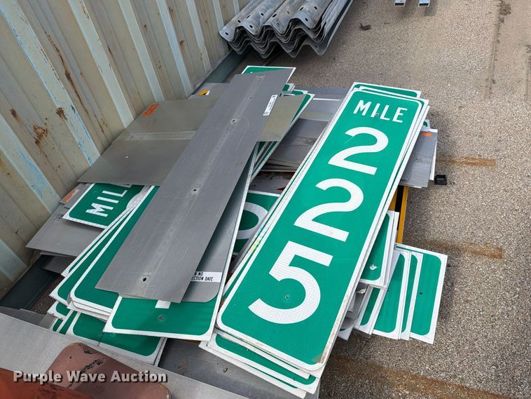 image for item EL1041 Road signs