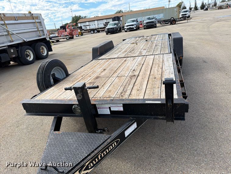 image for item EL1042 2019 Kaufman tilt deck equipment trailer