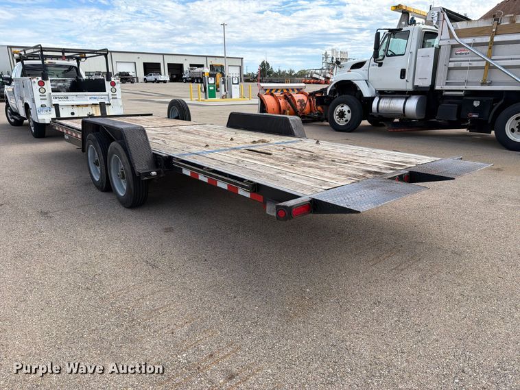 image for item EL1042 2019 Kaufman tilt deck equipment trailer