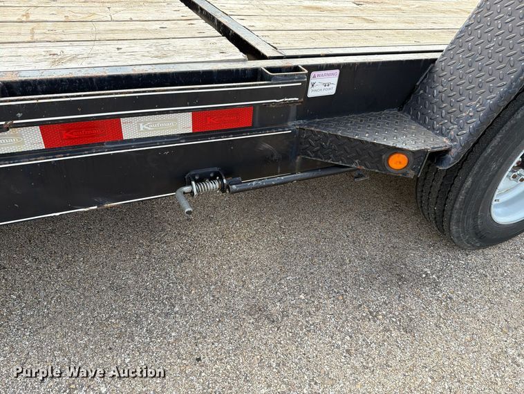 image for item EL1042 2019 Kaufman tilt deck equipment trailer
