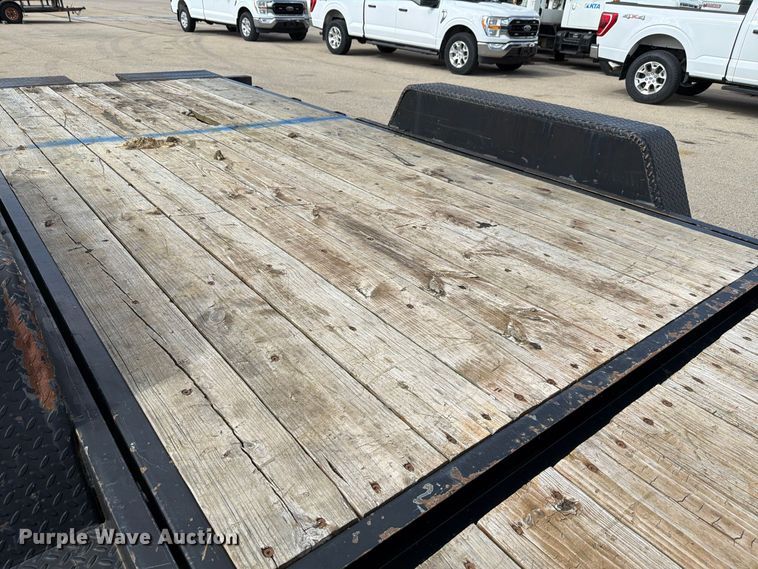 image for item EL1042 2019 Kaufman tilt deck equipment trailer