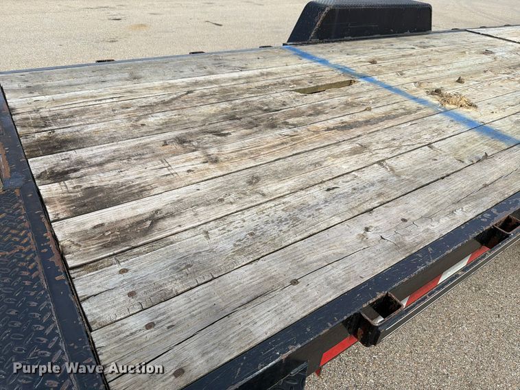 image for item EL1042 2019 Kaufman tilt deck equipment trailer
