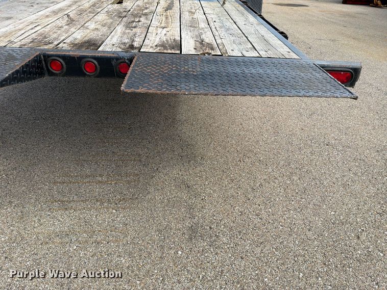image for item EL1042 2019 Kaufman tilt deck equipment trailer