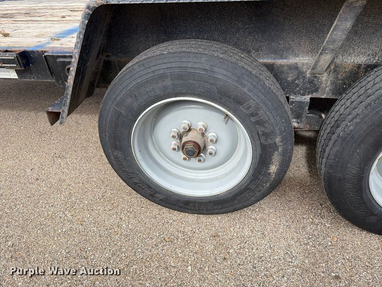 image for item EL1042 2019 Kaufman tilt deck equipment trailer