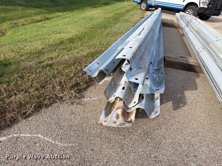 image for item EL1045 (15) 28' guard rails