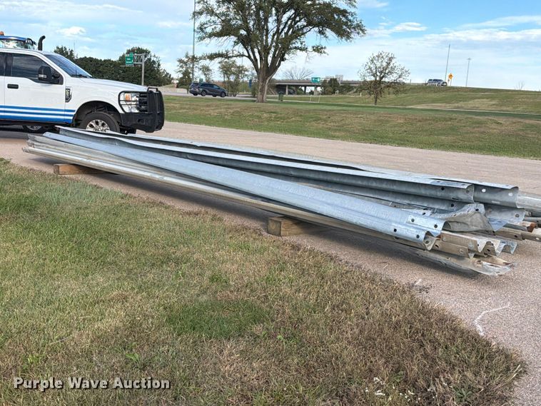 image for item EL1045 (15) 28' guard rails