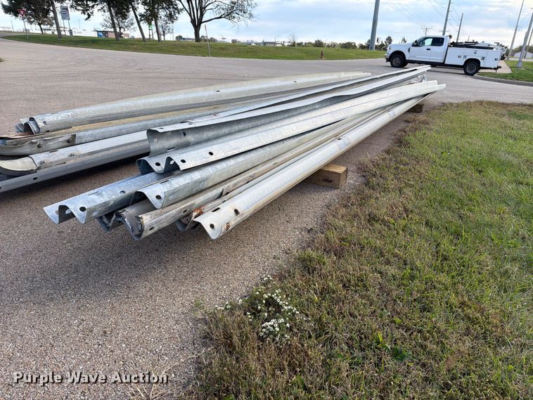 image for item EL1045 (15) 28' guard rails