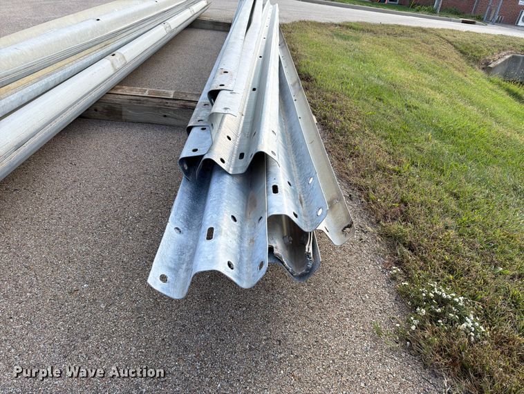 image for item EL1045 (15) 28' guard rails