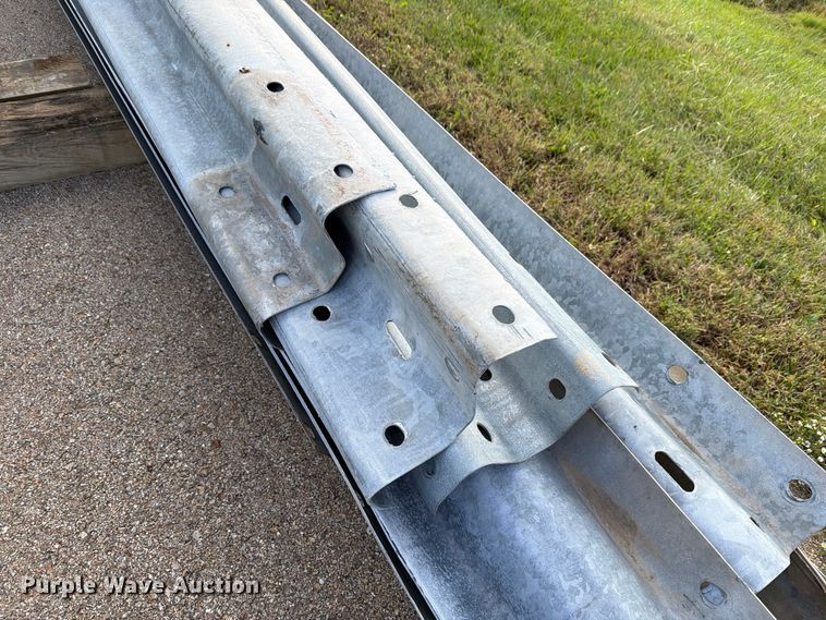 image for item EL1045 (15) 28' guard rails