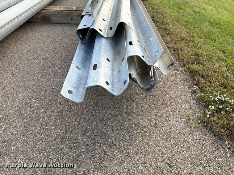 image for item EL1045 (15) 28' guard rails