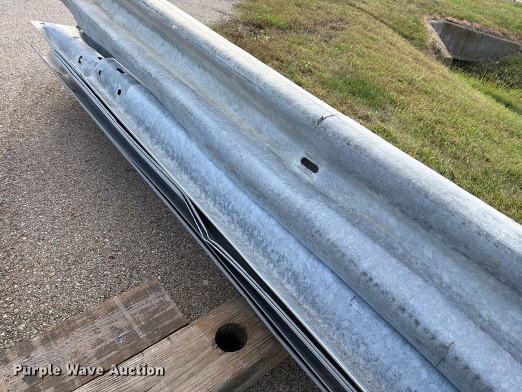 image for item EL1045 (15) 28' guard rails