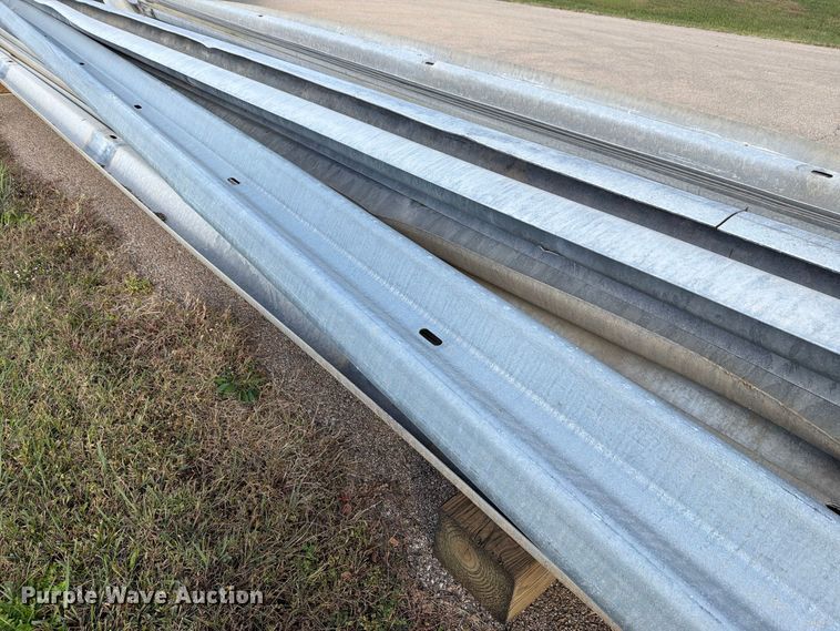 image for item EL1045 (15) 28' guard rails