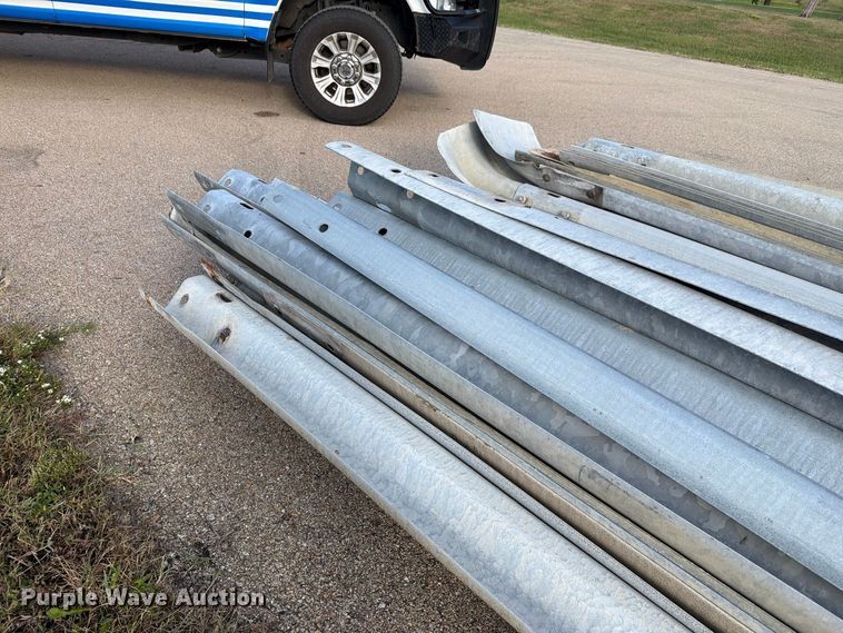image for item EL1045 (15) 28' guard rails