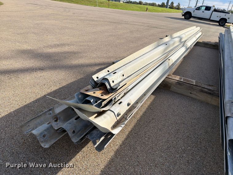 image for item EL1046 (15) 28' guard rails