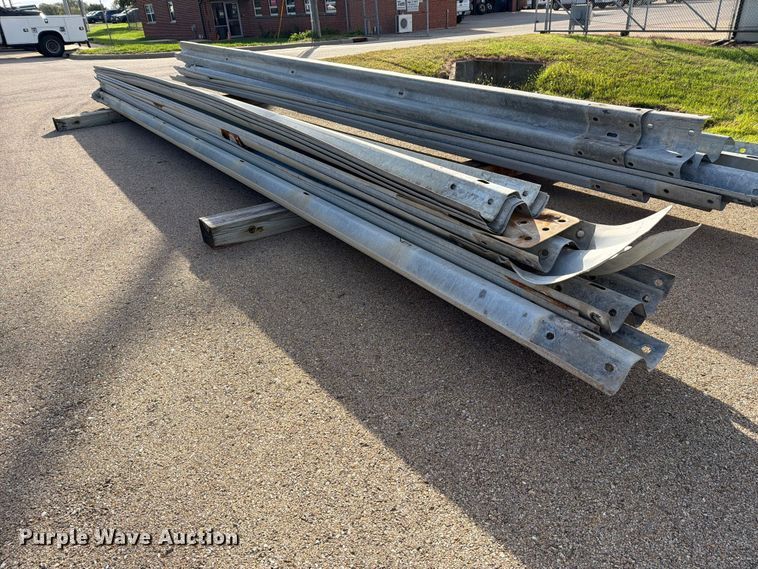 image for item EL1046 (15) 28' guard rails