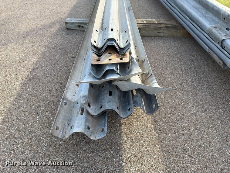 image for item EL1046 (15) 28' guard rails