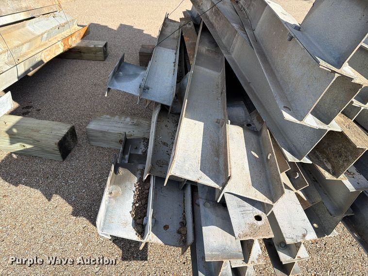 image for item EL1047 (25) guard rail posts