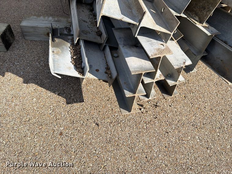 image for item EL1047 (25) guard rail posts