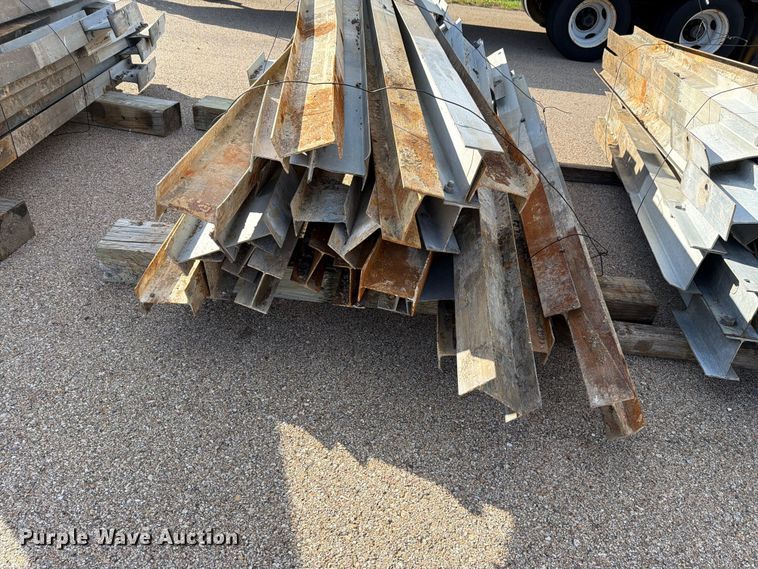 image for item EL1048 (25) guard rail posts