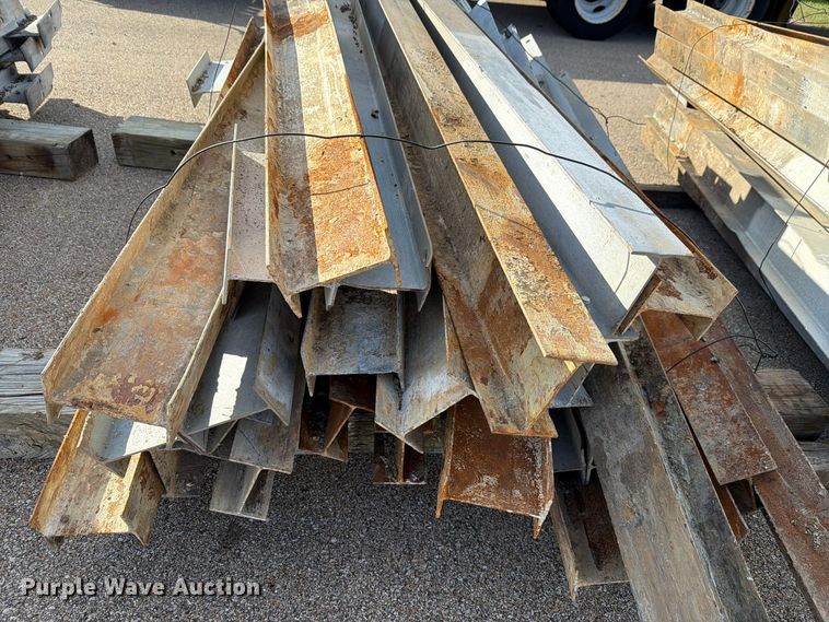 image for item EL1048 (25) guard rail posts