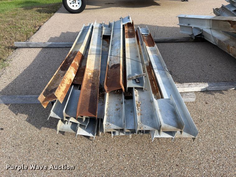 image for item EL1050 (25) guard rail posts